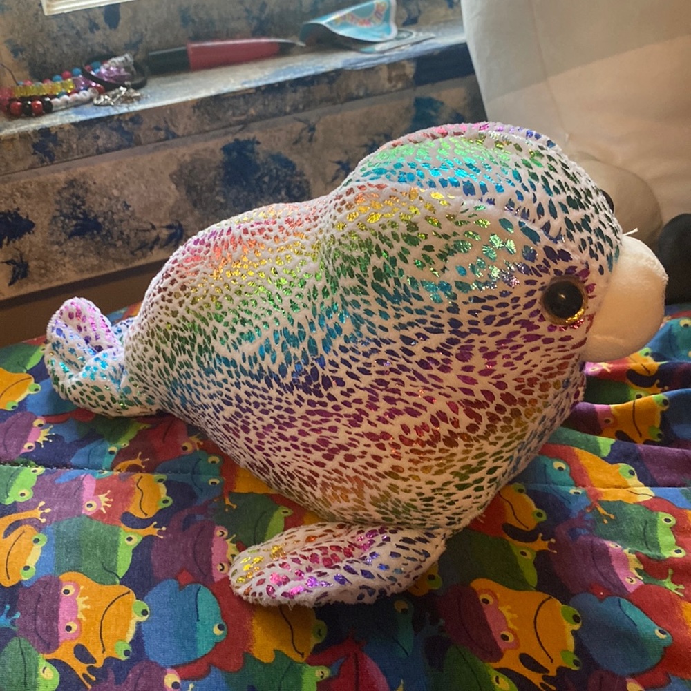 Rainbow seal